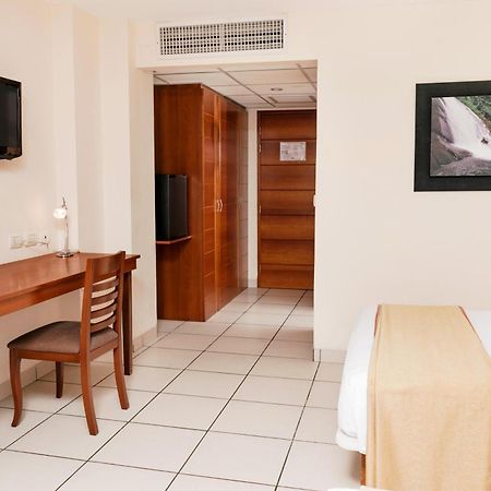 Wyndham Costa Del Sol Pucallpa Exterior photo