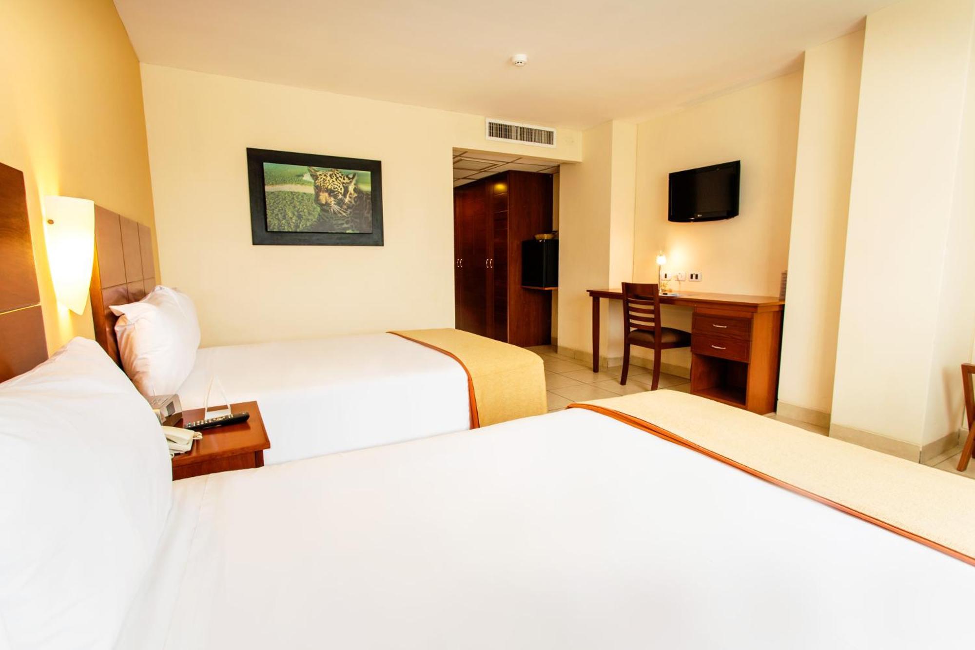 Wyndham Costa Del Sol Pucallpa Exterior photo