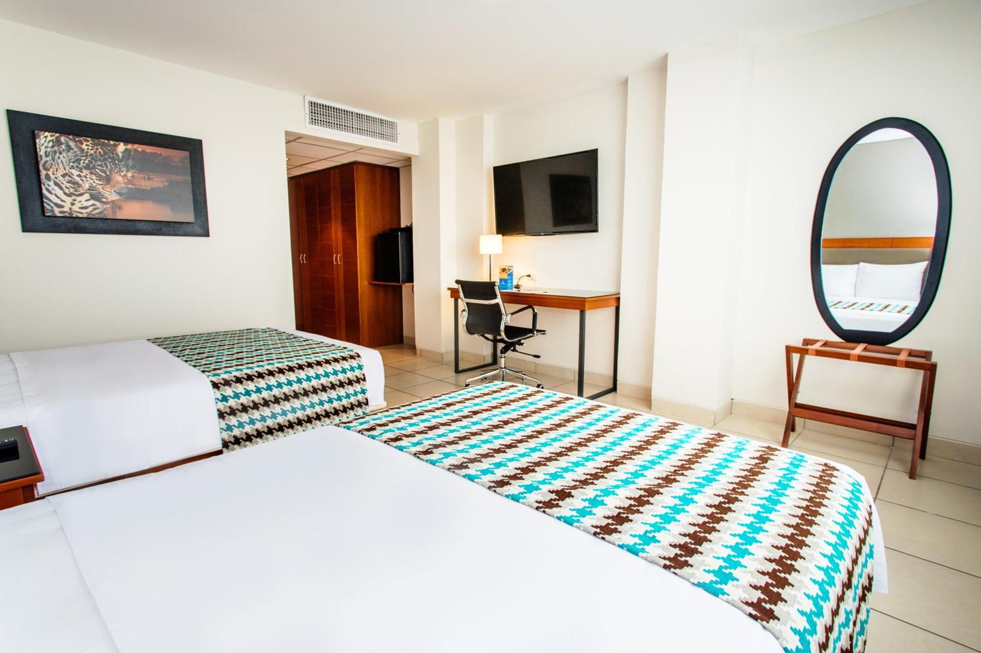 Wyndham Costa Del Sol Pucallpa Exterior photo