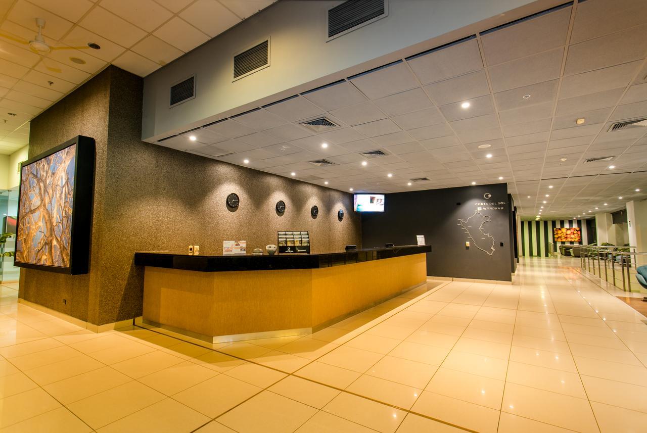 Wyndham Costa Del Sol Pucallpa Exterior photo The Qantas First Lounge at Perth International Airport